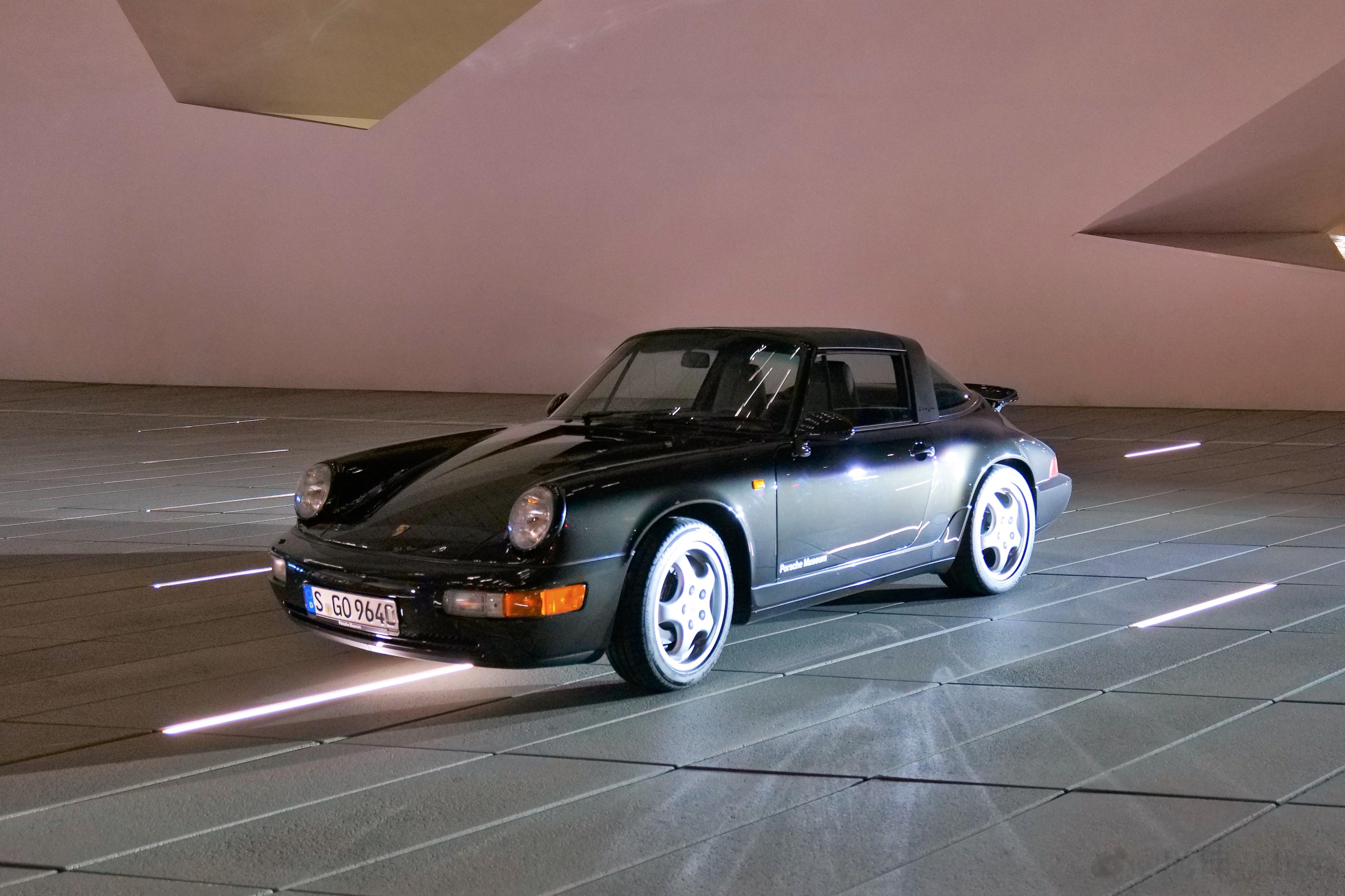 4000公里的964 Targa，但这辆并不是我见过的里程数最少的保时捷964。