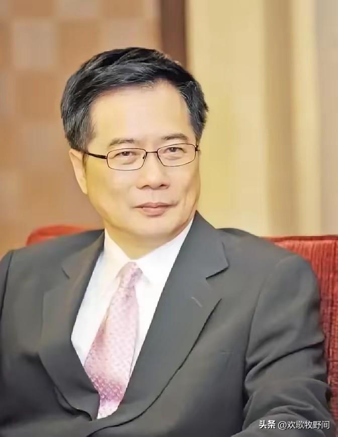 送行！3月19日下午，即将入狱服刑的蔡正元，做了一个让无数人破防的决定——坚持走