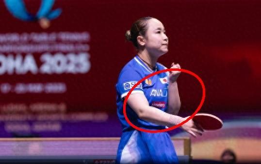 世乒赛女单决赛两场半决赛，全是4比0横扫。 

有网友直言，国乒这实力太吓人了。