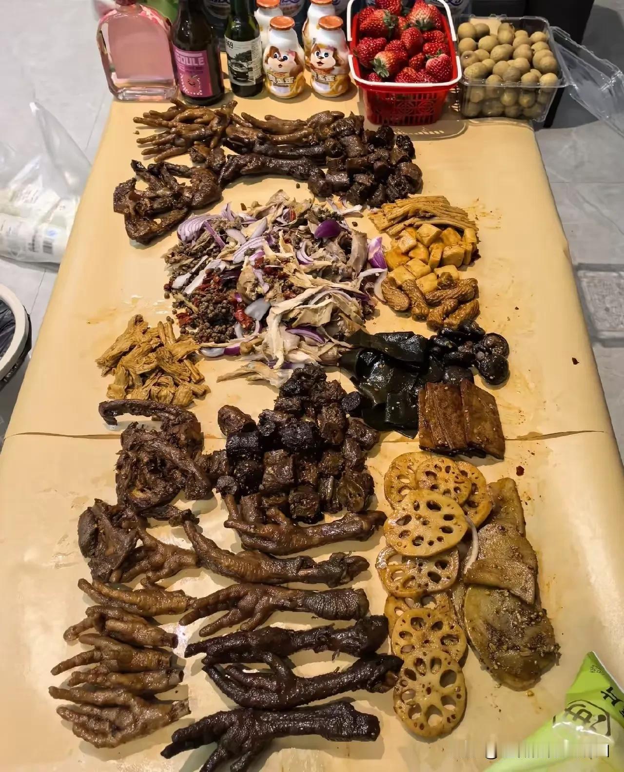用这一桌子菜下酒，你觉得咋样？