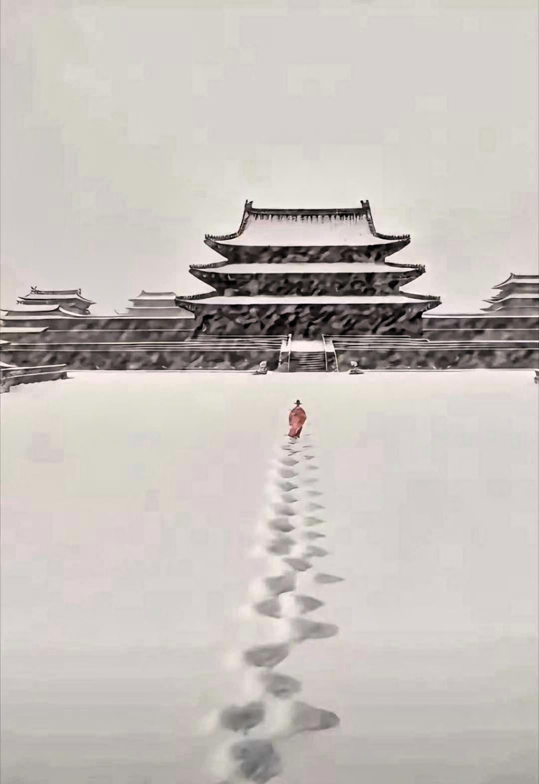 我发现胡歌的⼀个⽞学，
只要是胡歌的戏，
不管是电影还是电视剧，最后他基本演啥都