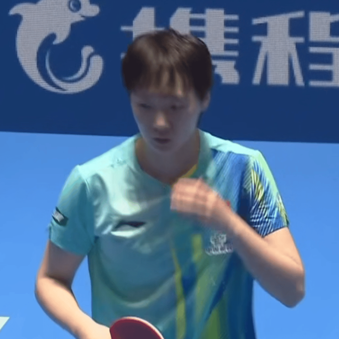 王曼昱vs李昱谆打球女又在散发魅力了