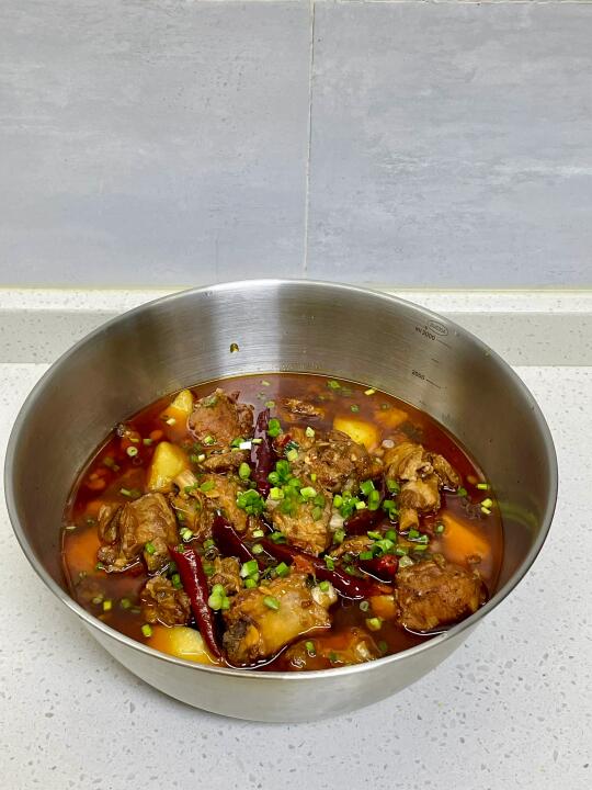 汤汁可以泡饭的红烧排骨，附详细做法～