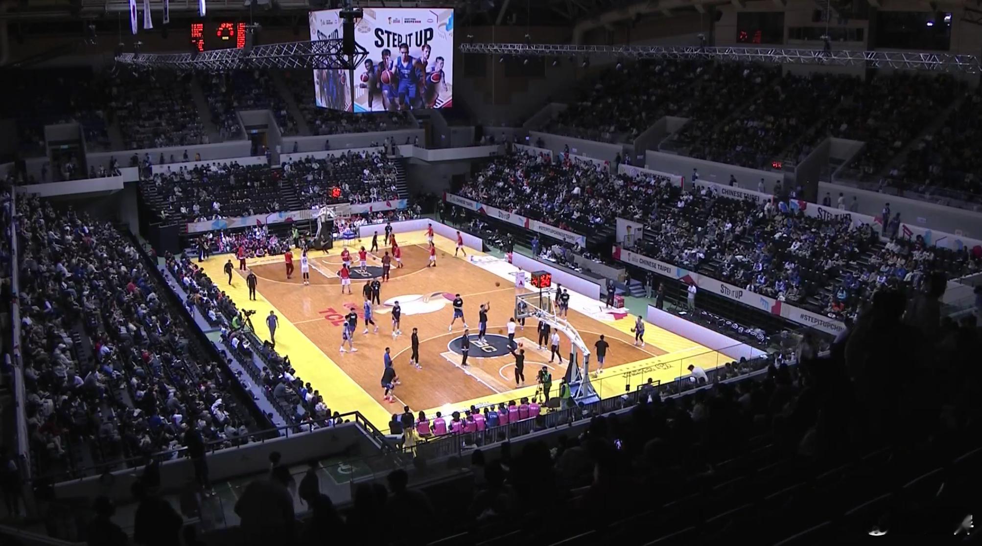 今夜没有比赛气质和比赛状态的球员，下半场就不要再上了。这场球… …眼看就已经这样