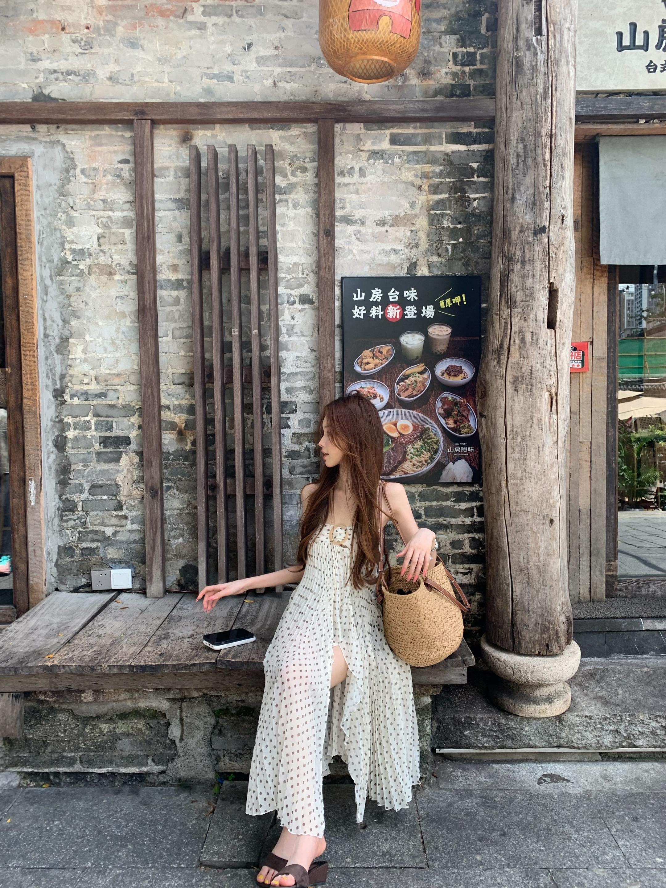 你是万千春色里最绚烂的一笔。