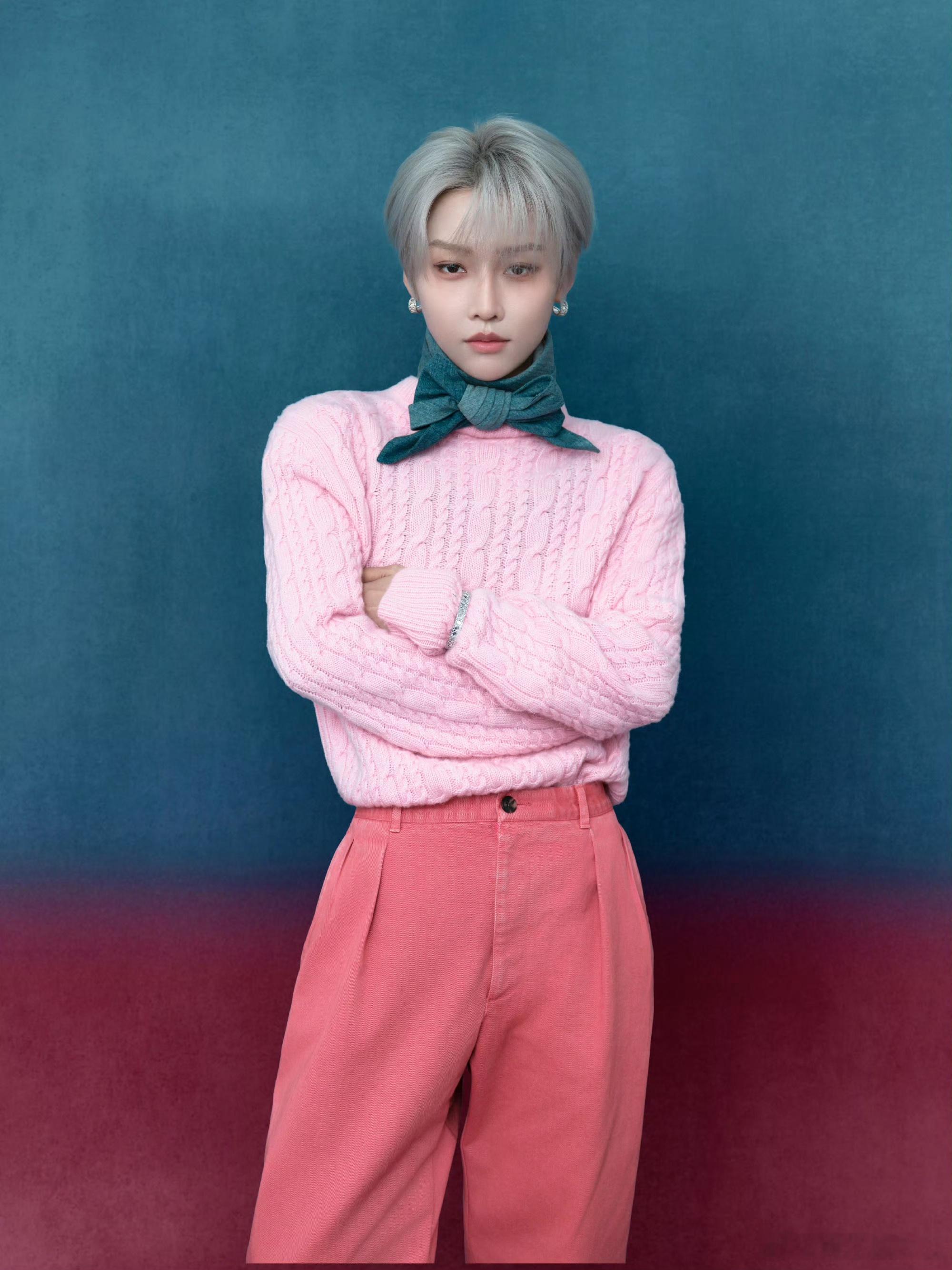 刘雨昕唱跳届的灵珠湖南卫视连发14条刘雨昕 唱跳双绝的灵珠，值得官微的刷屏式宠爱