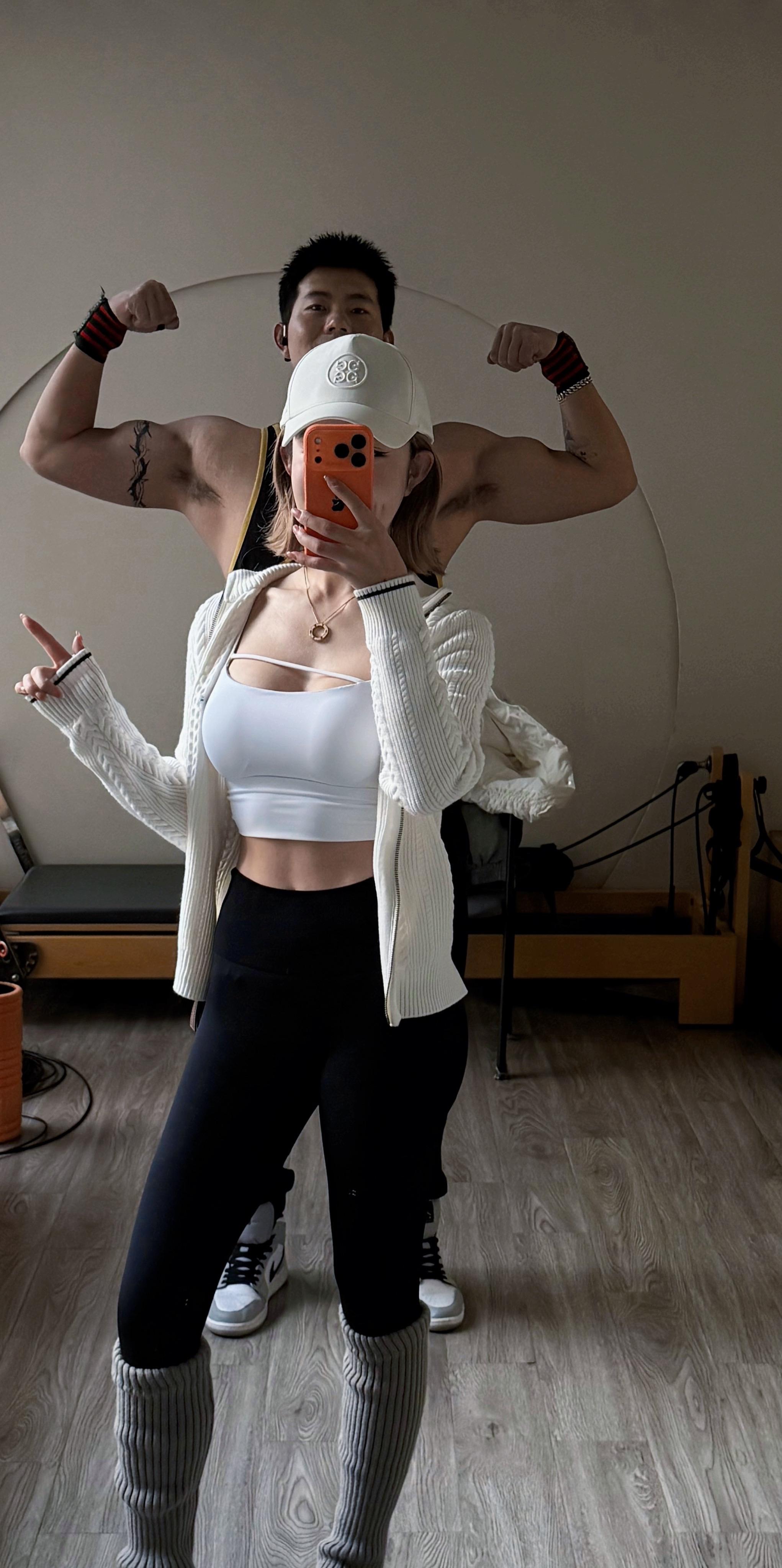 有这样的健身搭子  动力感十足