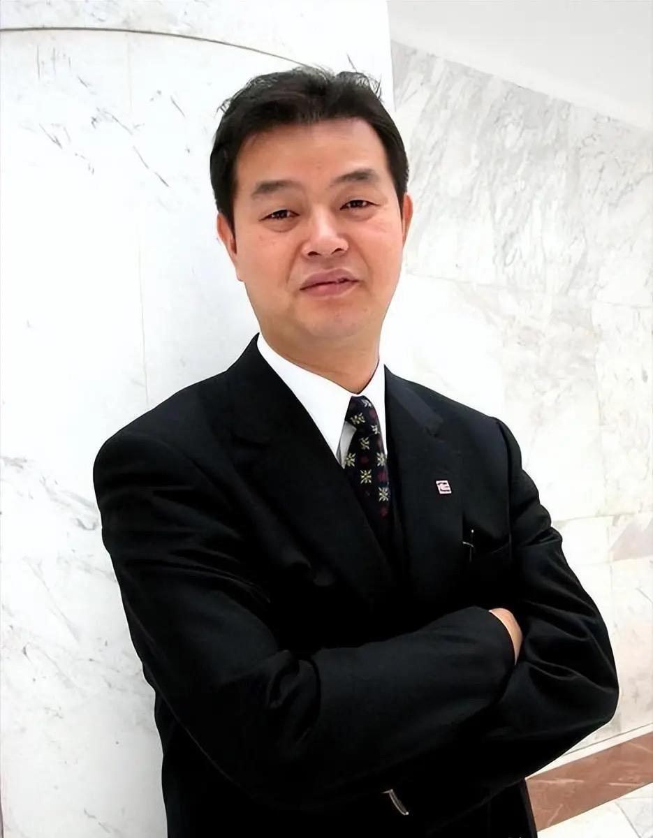 凭一己之力敲出WPS，硬刚微软巨头，拒绝75万年薪邀约，求伯君，中国第一代程序员