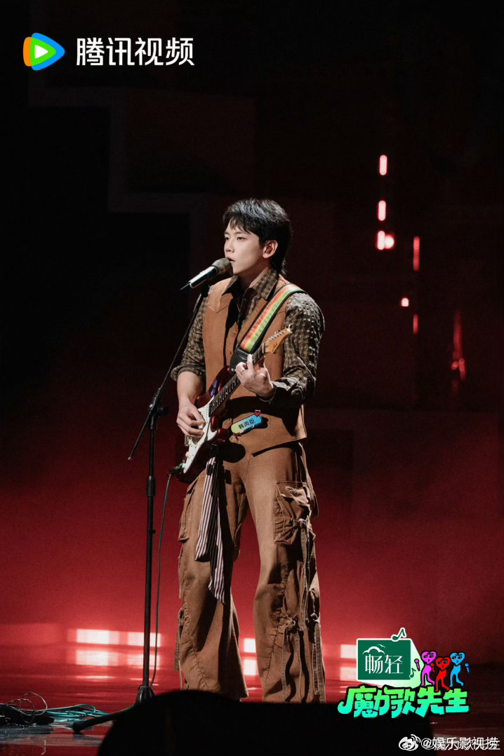 耳帝说内娱音综彻底放下身段了 耳帝这段话说得太准了，这节目就是“听话”，顺应潮流