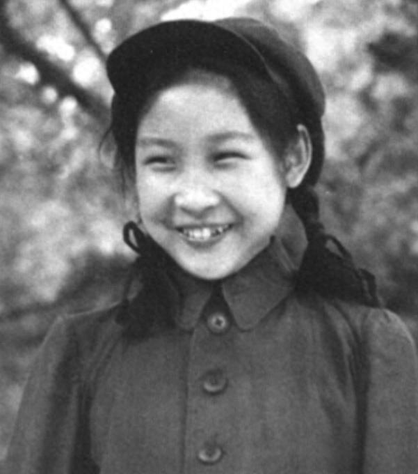 李敏回忆毛主席往事，1965年父亲语重心长告诫：干部子弟如果放纵将是一大祸患
1