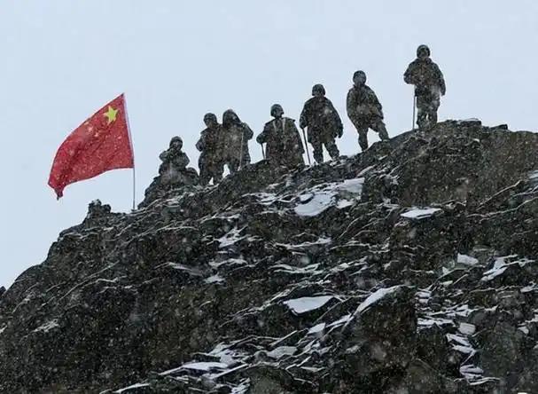 印度为什么着急和中国进行永久性边界谈判？其实原因很简单，因为他再不谈，自己就扛不