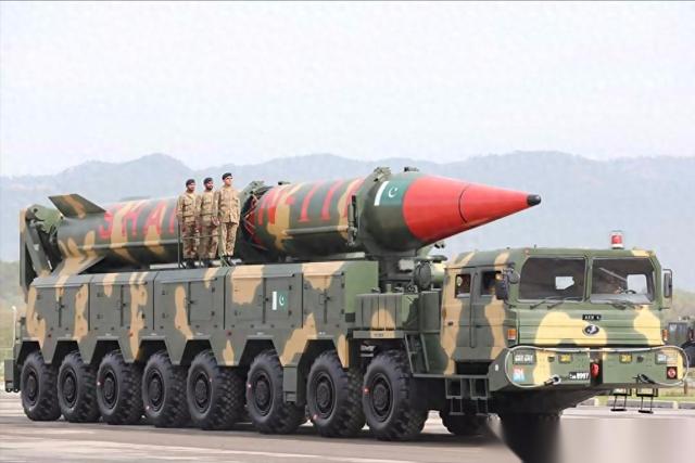 五角大楼的老毛病又犯了，这次盯上了“老朋友”巴基斯坦。匿名官员放风说，人家导弹技