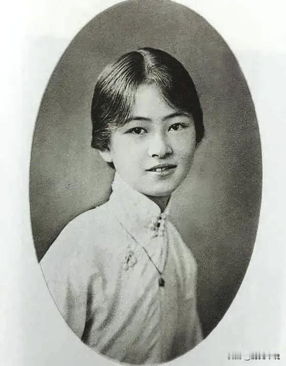 民国才女百年孤守：24年不圆房，38年守：24年不圆房，38年寡居，百岁方解一生