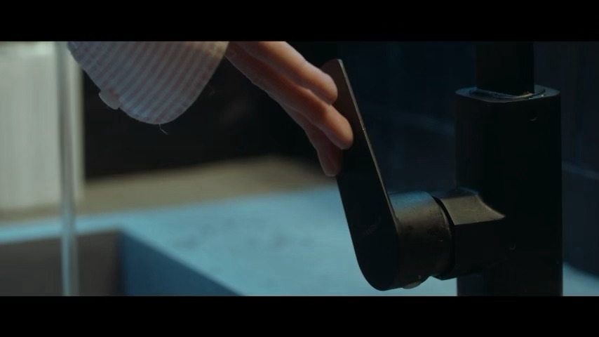 早春晴朗1分钟亲了13次 我滴妈这是可以看的吗啊啊啊啊！！一分钟亲了13次！这个