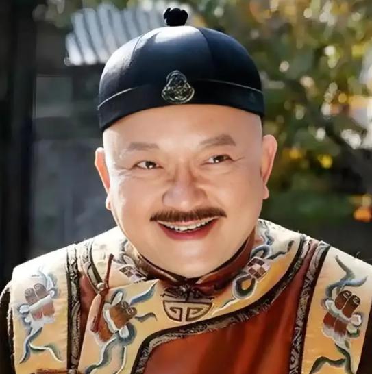 22 亿。什么概念？一个人从出生开始，每天花一万块，得花 600 年才能花完。2