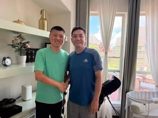 袁老师消失了一段时间。他讲历史有一套“无耻的标准”：敦刻尔克，英国贵族开游艇接士