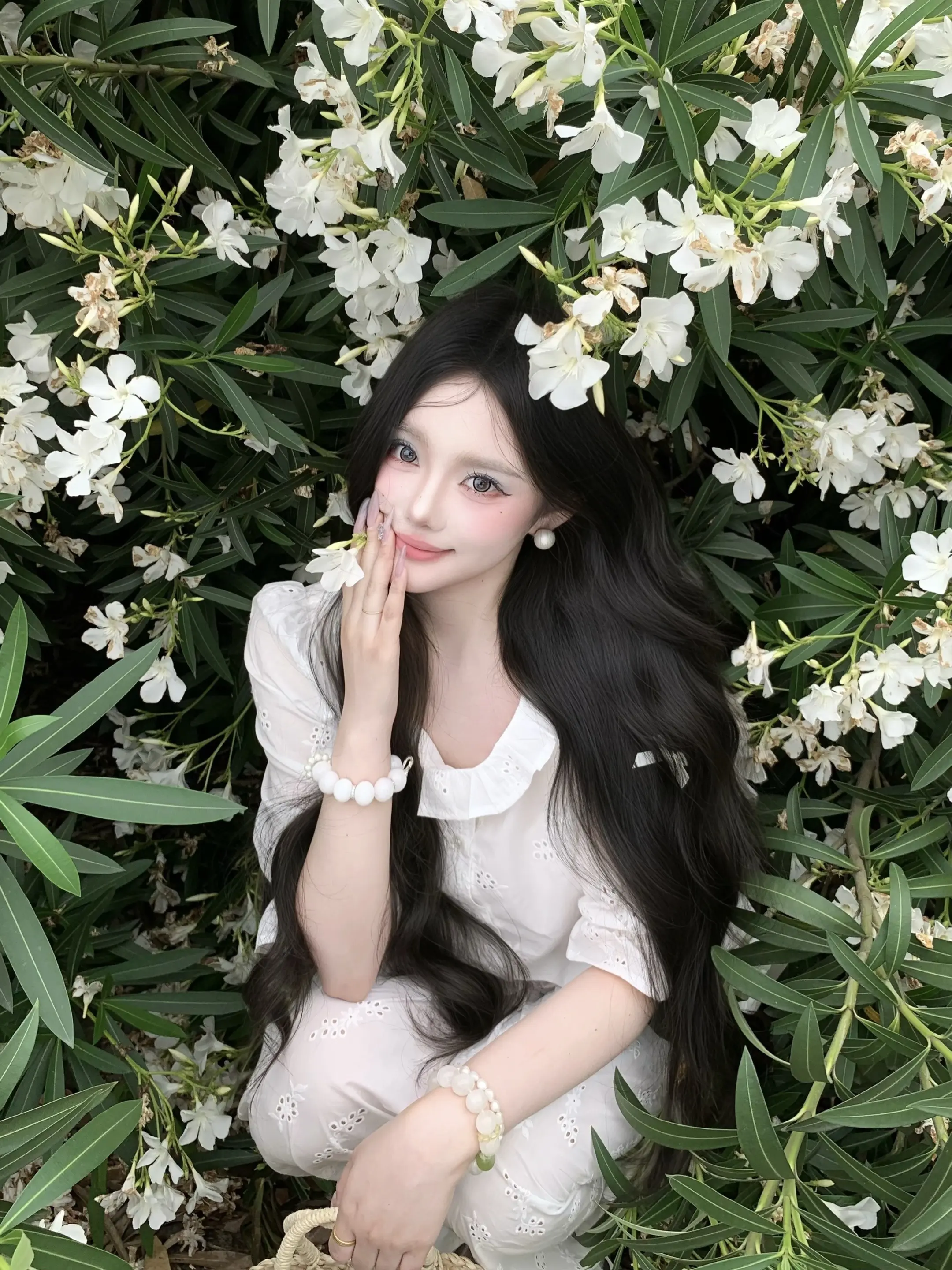 墙角开了一朵小花. 𝜗𝜚🍃