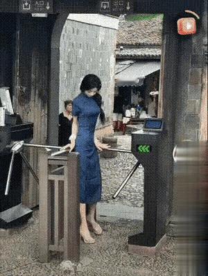 女人最美的姿态是什么可爱的女人姿态是不是才是最美的[烟花]