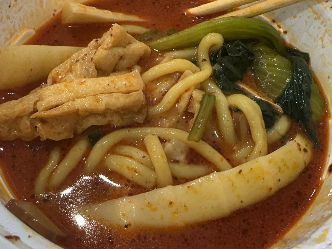 连吃7天麻辣烫身体的变化对身体好不好我不知道，反正给我心情吃好了，世界上不能没有