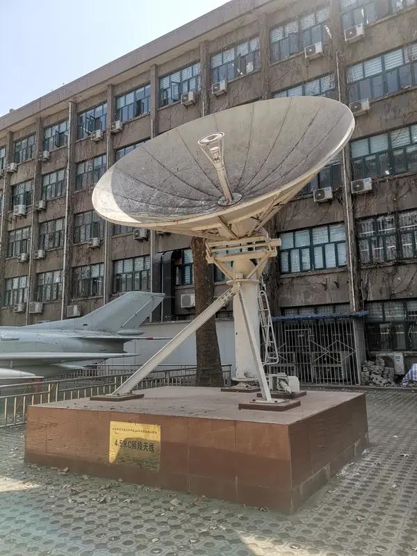 从艳星到中国卫星导航之母！狄娜女士一生传奇，看哭所有中国人
 
家人们先别划走！