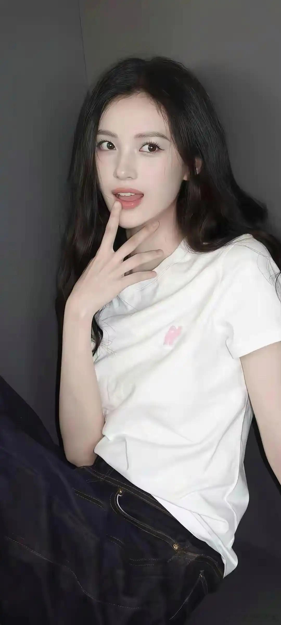 鹤秋 沈羽洁长得好像啊，是不是00🌸版双生花 