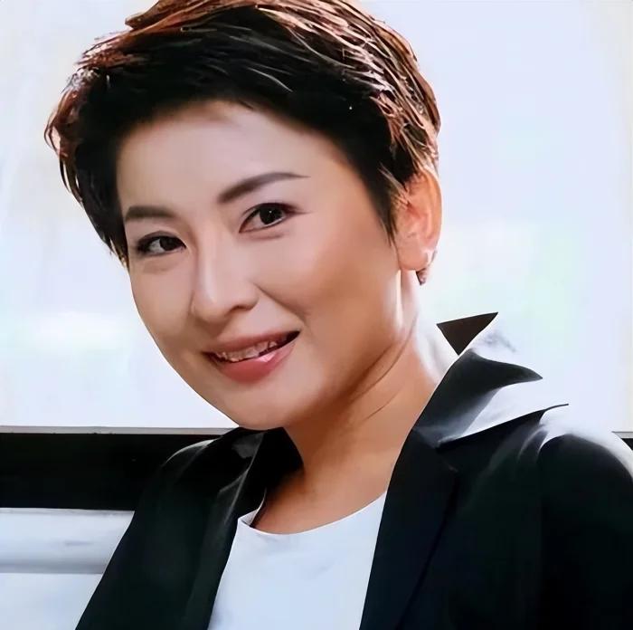 还记得那个唱《梦醒时分》的陈淑桦吗？65岁的她，真的“流落街头无人问津”了吗？