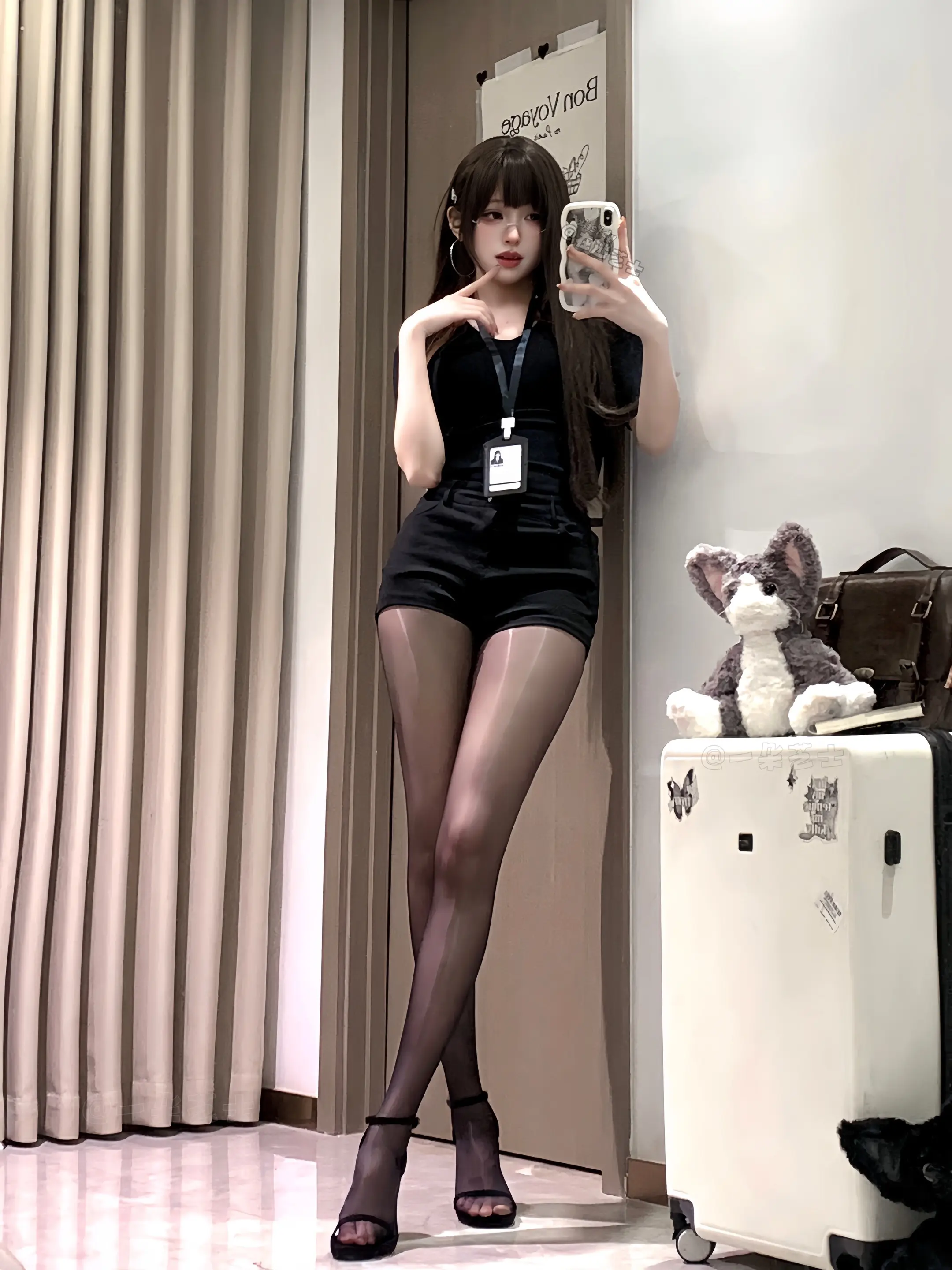 我唯一相信男人的话就是他们说我很漂亮