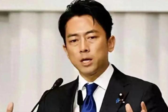 日本少尉持刀闯中国使馆，小泉进次郎沉默3天后回应：不是道歉而是立场不变
3月24