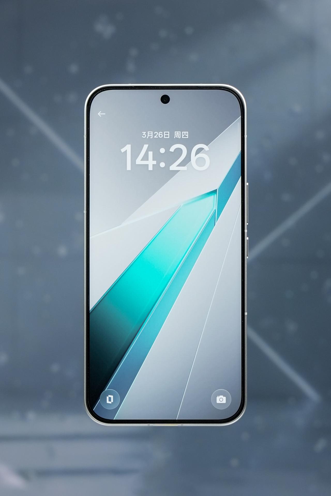 OPPO K15 Pro+ 的赛博光翼配色超酷，背壳设计自带风扇+呼吸灯，游戏时