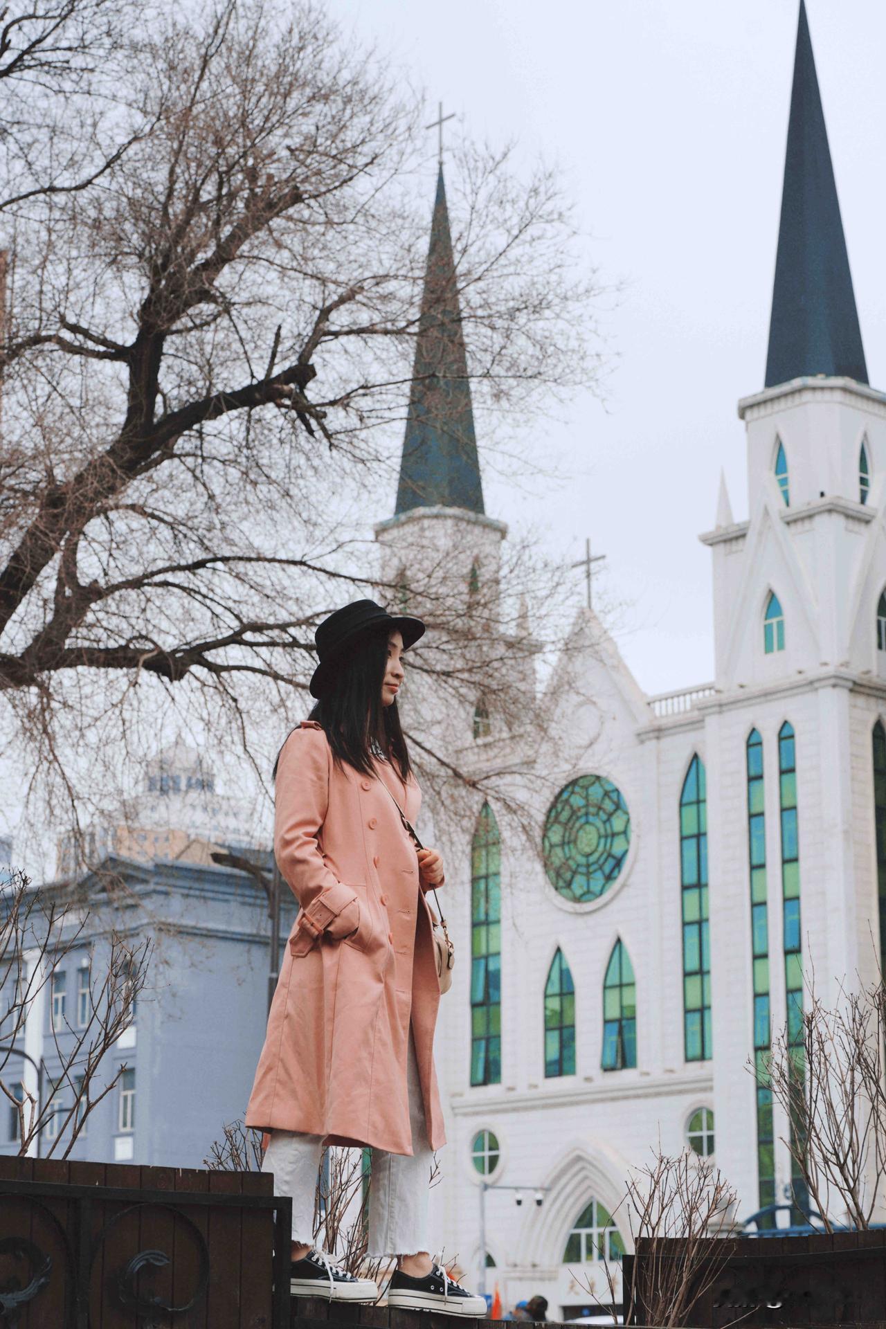 每年的生日给自己一个盘点，
在过去一年里打捞浓缩的吉光片羽，
庆幸四十岁以后仍有