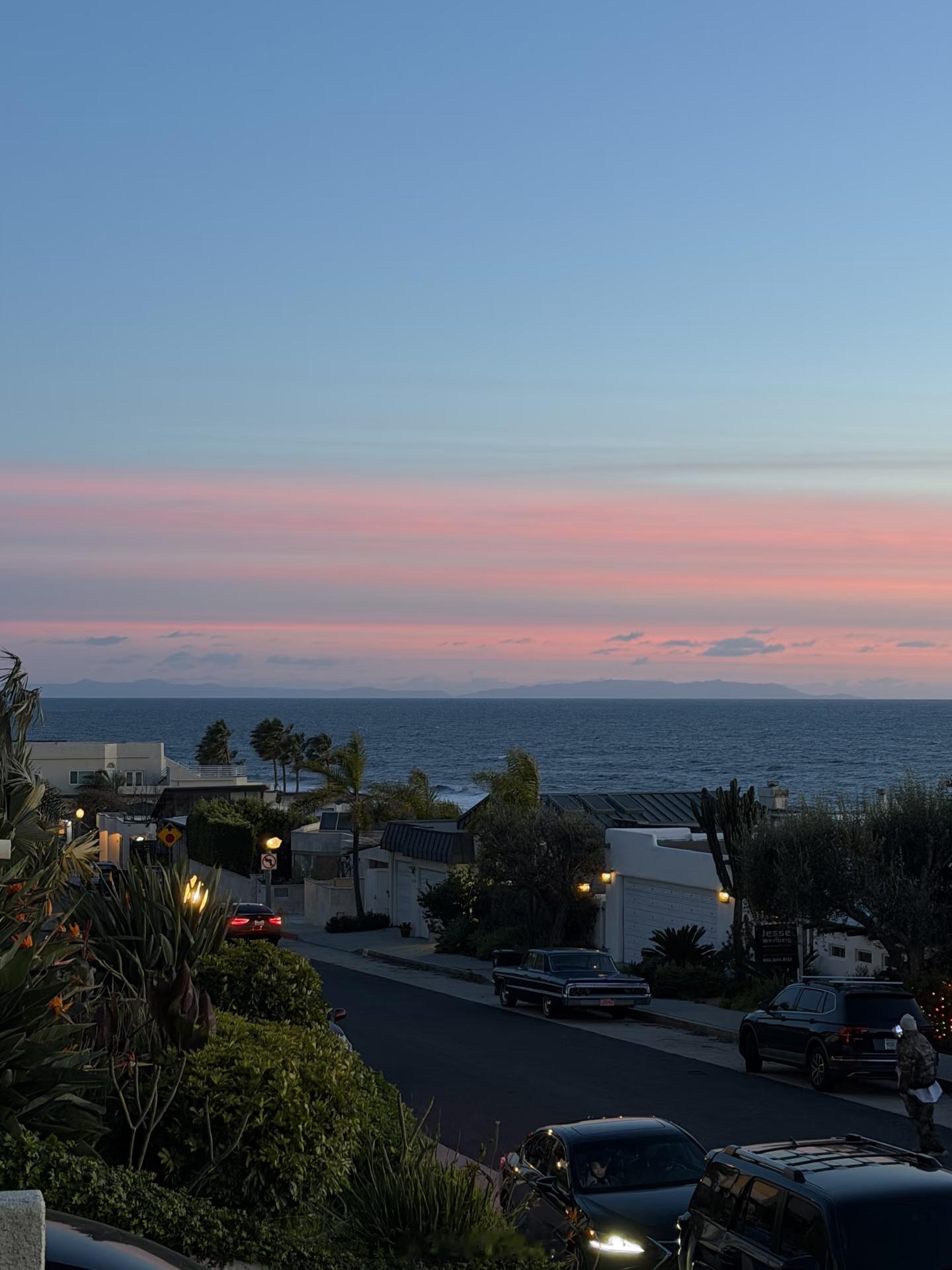 a股我为什么用AI那么顶？进步那么快？因为我已经不再用简单的提示词，而是在做上下