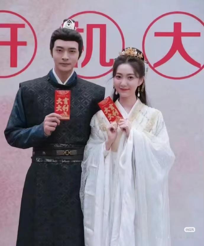 现在书粉要是再比比我们剧版，我就会说你不配吃山珍海味的国宴只配吃这个 