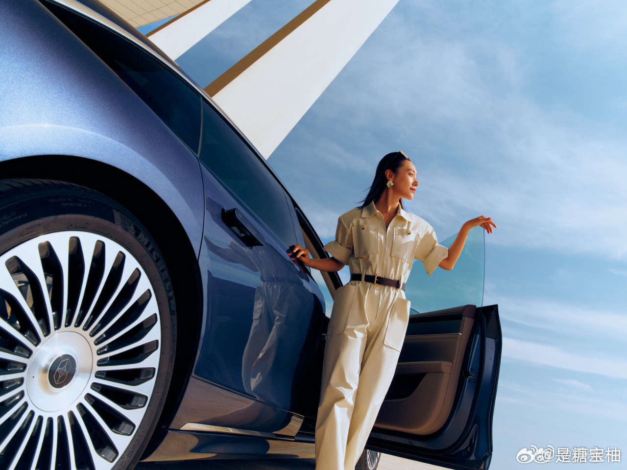 金牌销售换赛道卖国产豪华车见过传统豪华车无数的金牌销售，如今集体投向国产豪华！凭