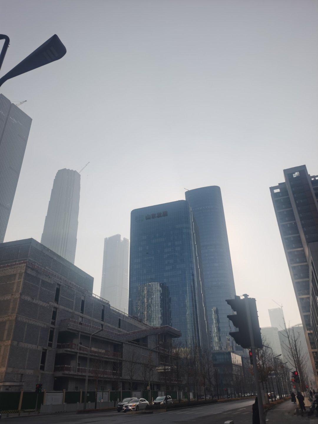 高速男篮负广东，暴露球队问题症结山东高速男篮再度遗憾负于广东东阳光，遭遇两连败。