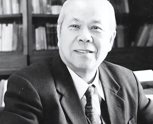 1985年，中国一高级干部访日期间，不顾多人劝阻非要去靖国神社，回国后就被中纪委