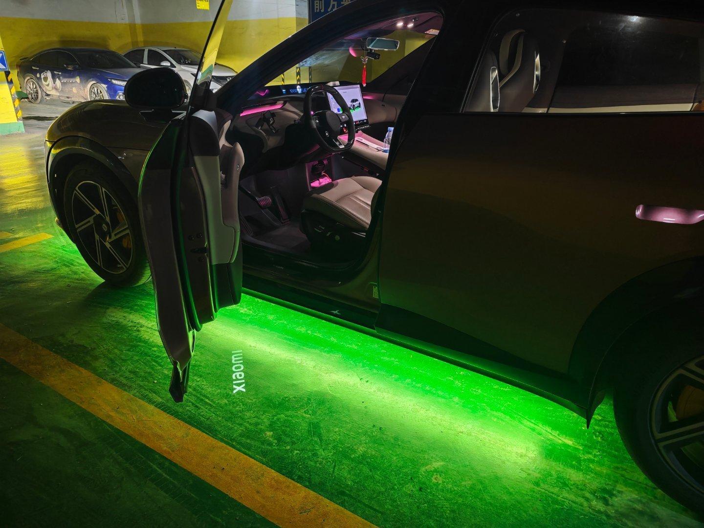 ！！小米的这种双口车载充电器 100W到底有几个版本啊？左边那款还不兼容底盘氛围