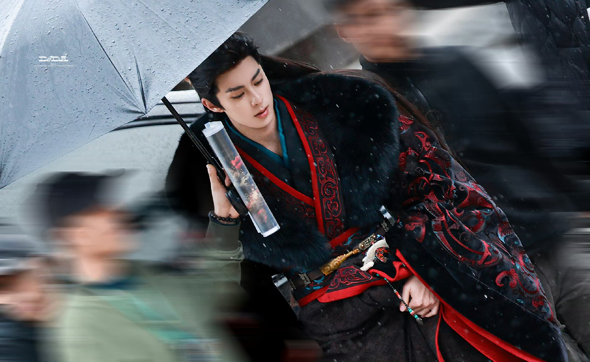 誓死追随谢景行王鹤棣谢景行首套妆造大正面来袭王鹤棣谢景行首套妆造路透