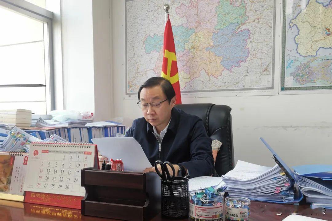 事出反常，背后必有故事。在卸任一周之后，敖登雪被查，证实了此前的坊间猜测。

一