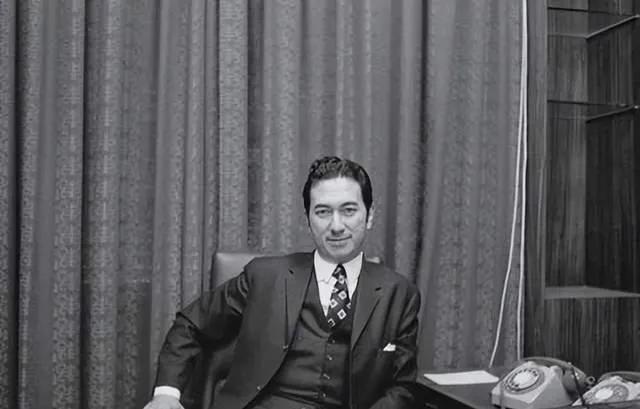 1960年，何鸿燊在江湖上放出消息：“如果我被打死，在48小时内，谁能把凶手杀死