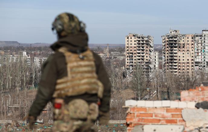 马罗奇科称列兹尼科夫卡战斗已开始

军事专家还指出，俄罗斯军人在该居民点西北和西