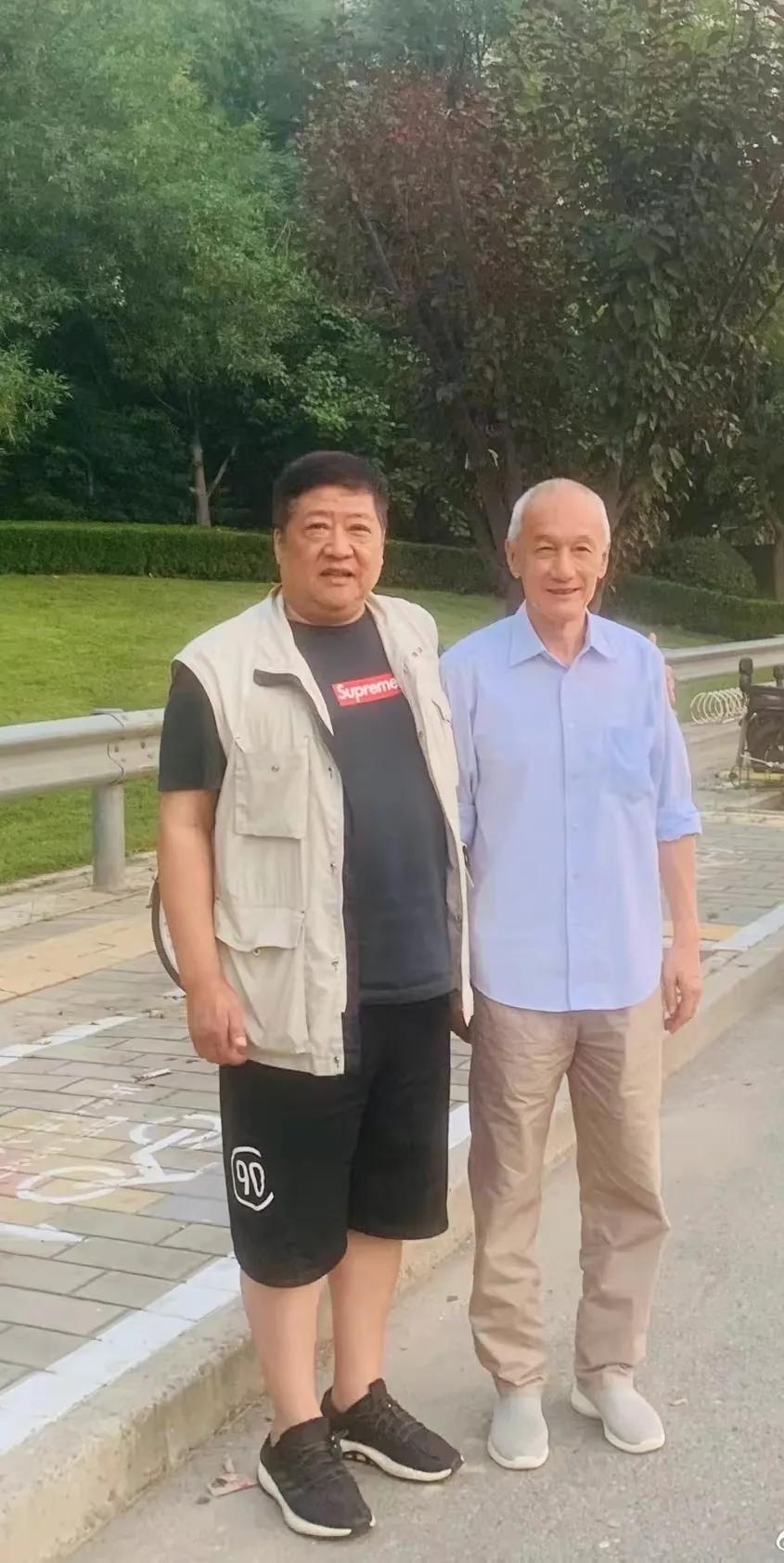 在中国搞足球真不容易啊。

这一愰就十几年过去了，发现叉腰肌的人体结构运动学，足