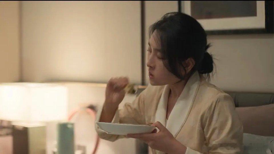 马苏这次的演技真的很好，在凡人歌里真的把母亲的无奈表现的很真实 ​​​