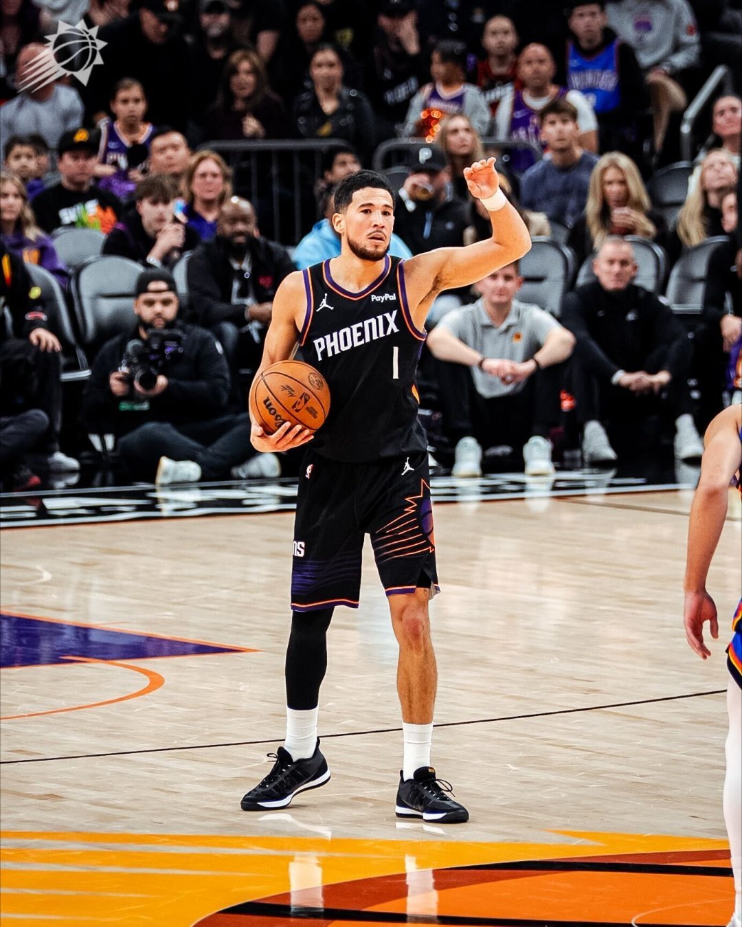 布克牛逼！太阳牛逼！让雷霆距离70➕胜再远一步夯：古德温、布克；顶级：狄龙、邓恩