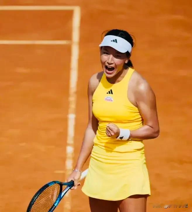 王欣瑜在WTA500斯特拉斯堡站迎来一天双胜！女单第一轮，她以6-3、7-6(3