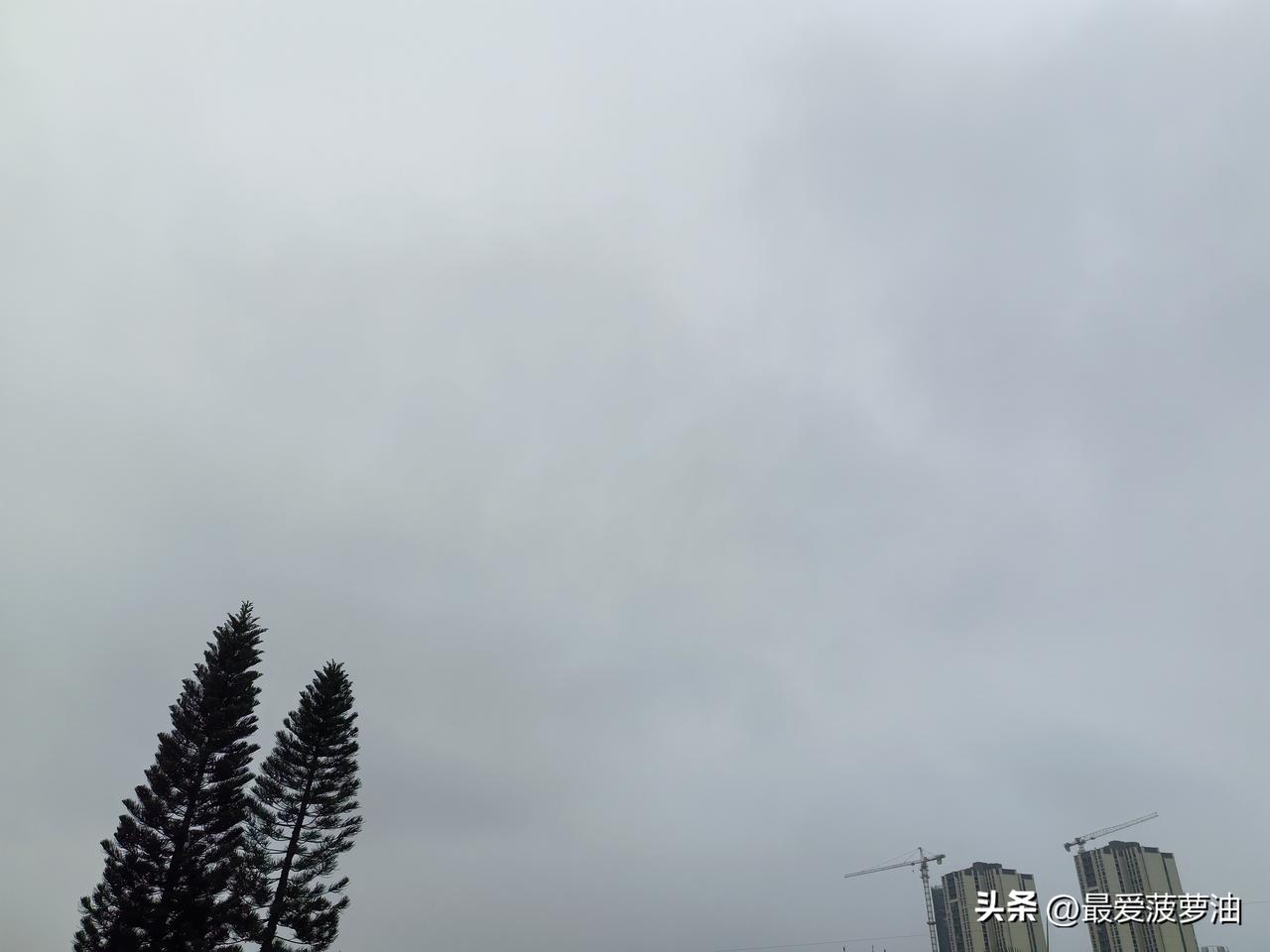 新一轮强对流天气来袭！清明假期广东被强降水承包了！

今明两天（3～4日），广东