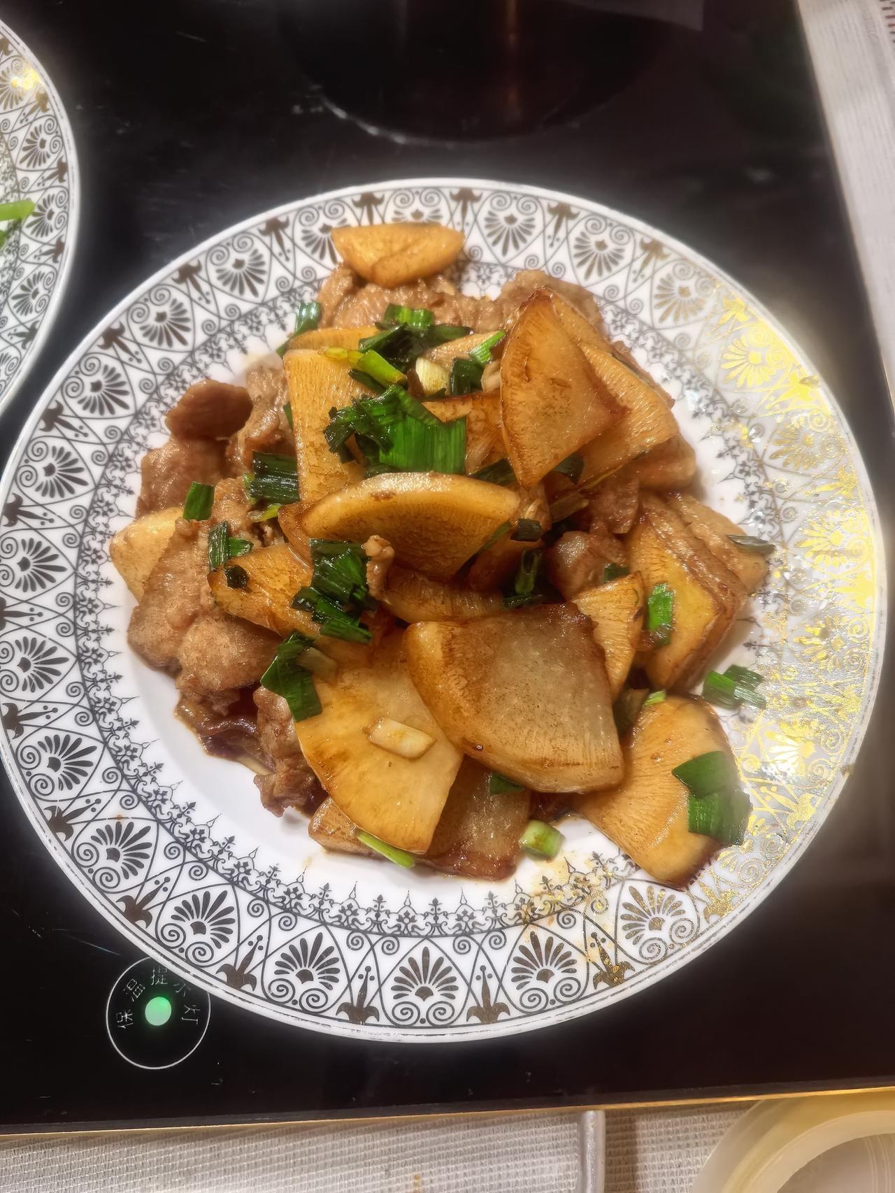 嘿，大家好！好久不见啦，最近忙得像打了鸡血，没怎么和大家唠唠嗑，更别说分享美食了