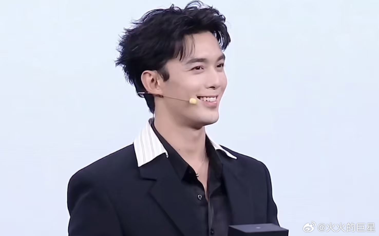吴磊ted式演讲吴磊演讲风格被吴磊帅到就像吃饭一样简单！印象中的吴磊还是那个喜欢