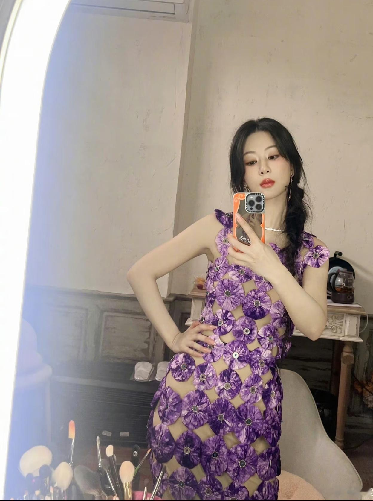 期待你的vlog”你的18宫格杨紫梦女就这么一直繁殖杨紫国外街拍杨紫