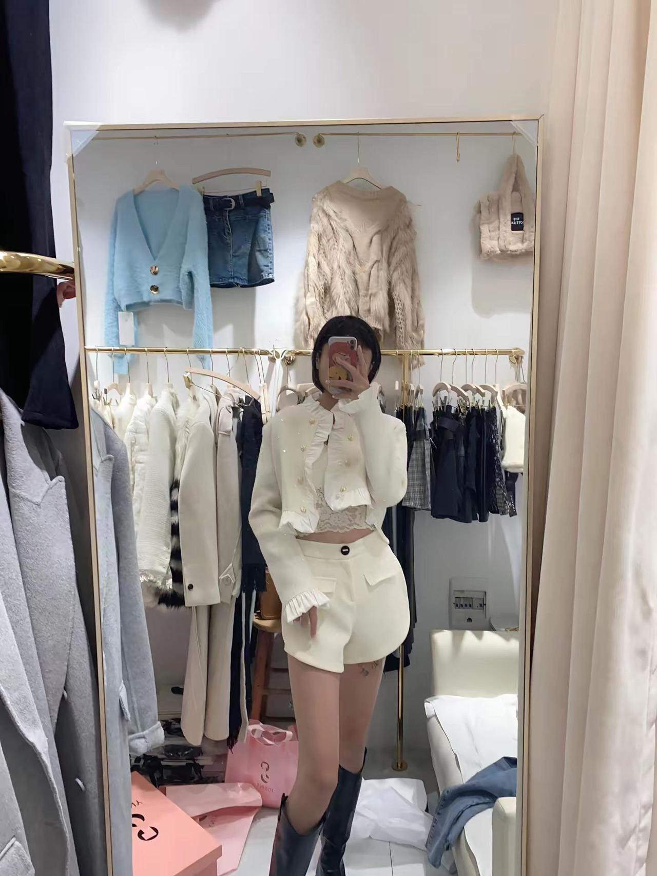 宝宝，感谢缘分认我们相遇，身边有你我真的很开心，希望我们以后，携手一生，温暖相伴