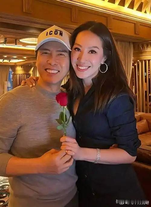 读书真的有用
不信你看甄子丹老婆
明明什么都不懂，作为公众人物的家属更应该谨言慎